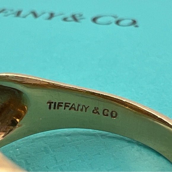 Tiffany & Co. Vintage Croissant Dome Ring 14k Yellow Gold - Picture 5 of 6